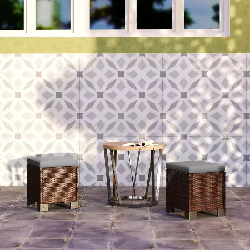 Poufs d'extérieur en osier avec coussins, siège ottoman en rotin PE, repose-pieds et table d'appoint pour jardin, piscine