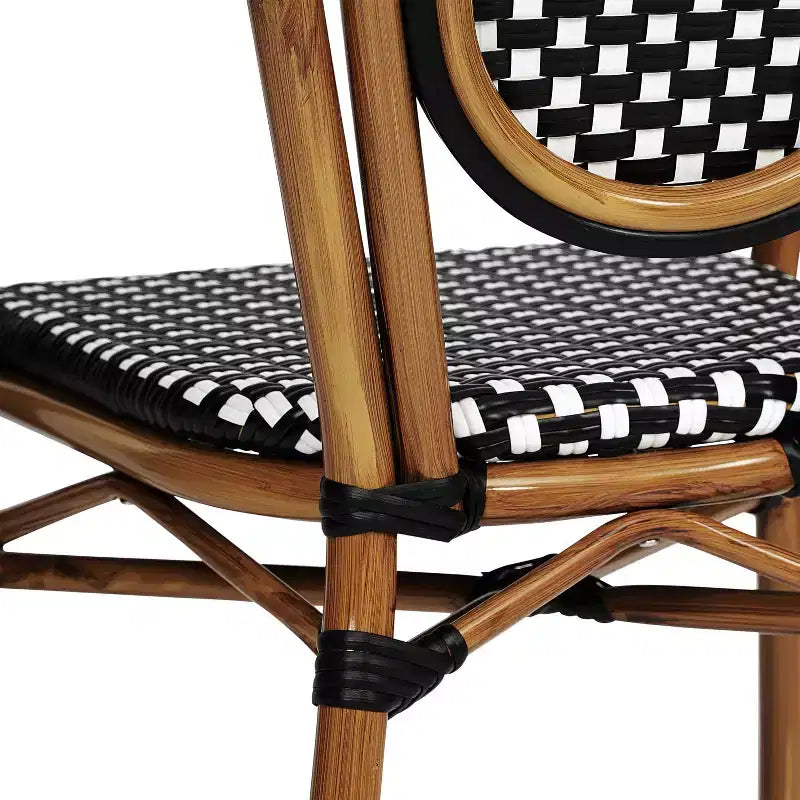 Chaise bistrot empilable professionnelle avec accoudoirs, en rotin PE et aluminium, pour l'intérieur et l'extérieur