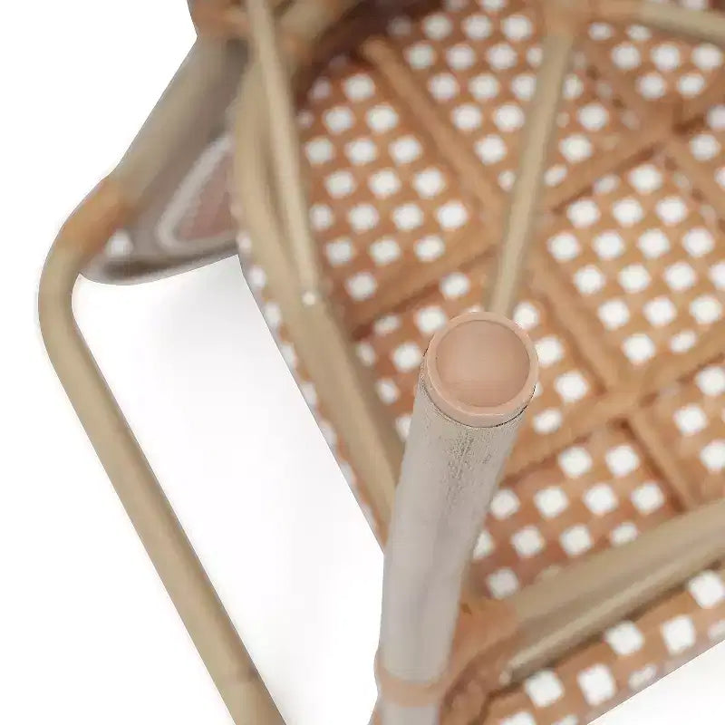Chaise bistrot empilable professionnelle avec accoudoirs, en rotin PE et aluminium, pour l'intérieur et l'extérieur