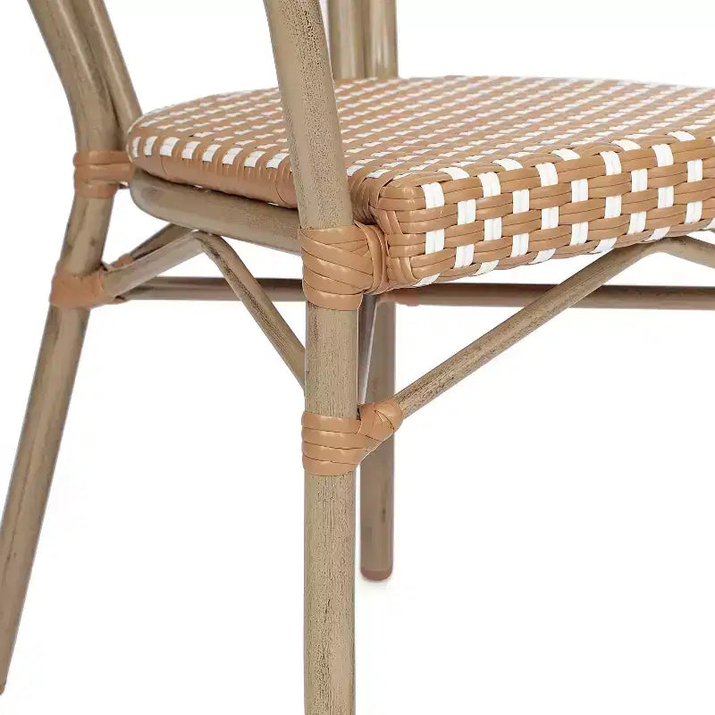 Chaise bistrot empilable professionnelle avec accoudoirs, en rotin PE et aluminium, pour l'intérieur et l'extérieur