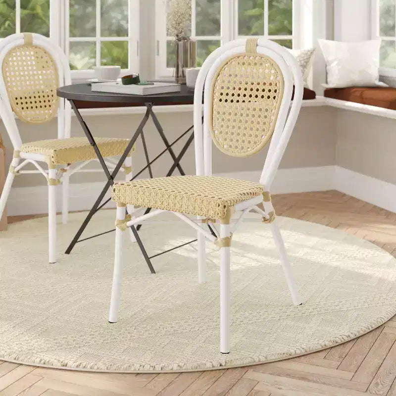 Chaise bistro empilable commerciale intérieur/extérieur, rotin synthétique et cadre en aluminium